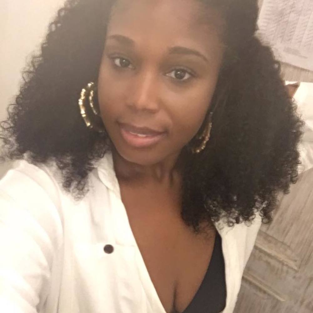 Meet your Posher, Lola